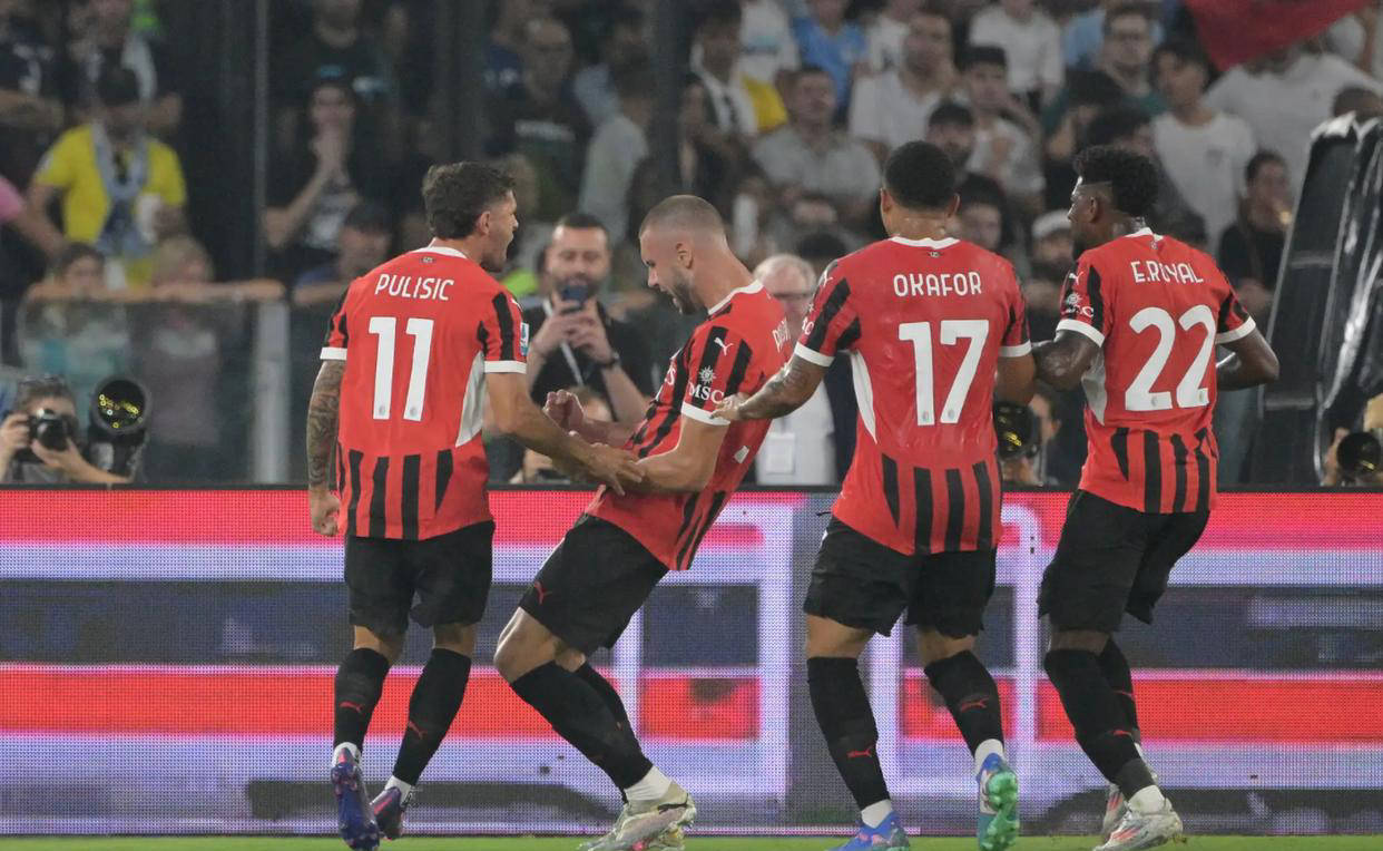 包含风云突变金州勇士集结日内部沟通，意大利杯版图或变，悬念犹存，训练强度明显提升的词条