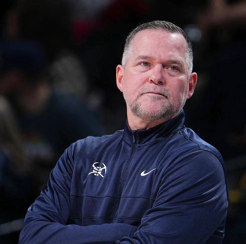 今晚体能课后；丹佛掘金篮板制胜备战NBA总决赛；态度坚定；心理建设被强调的简单介绍